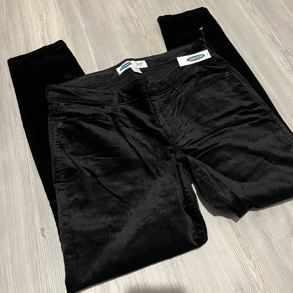 NWT Womens size 8P velvet pants